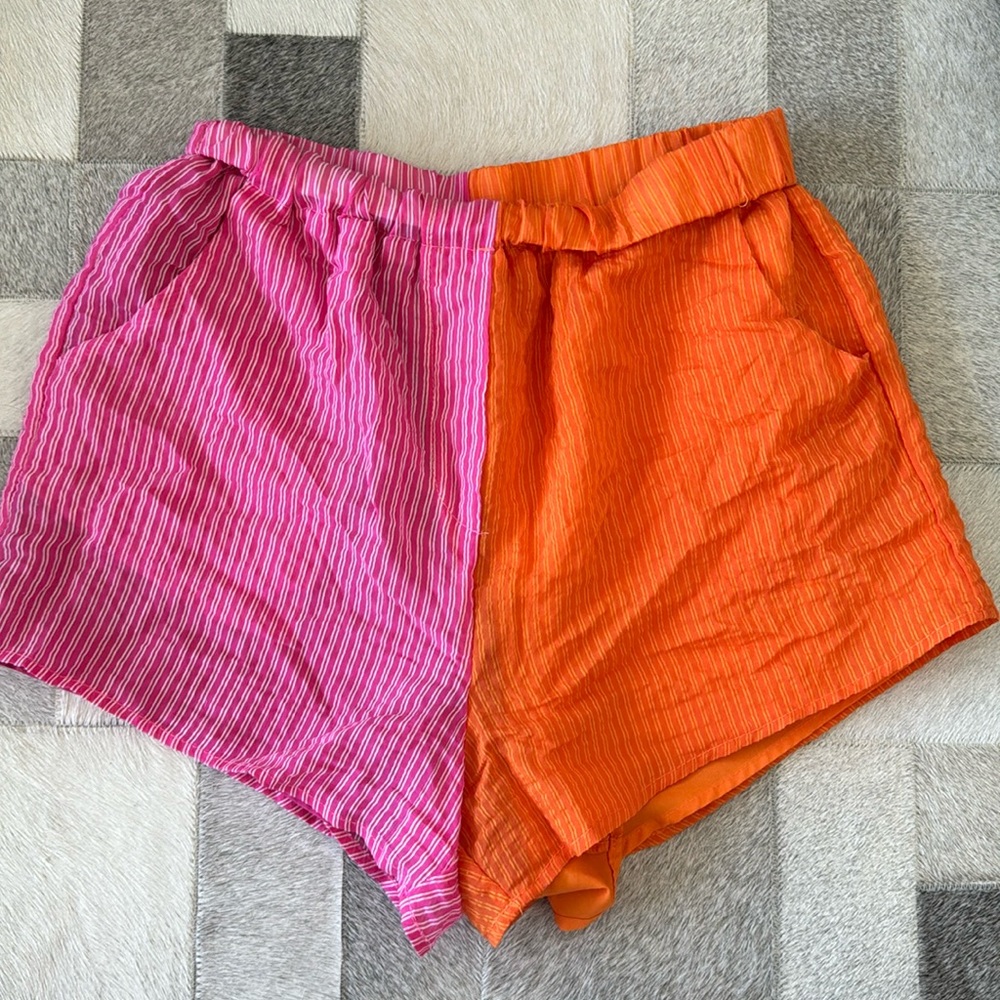 Emory Park size small half pink half orange linen shorts